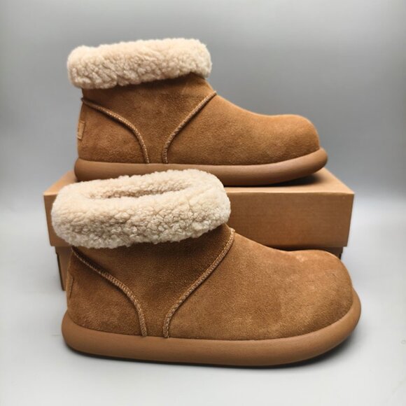 UGG Womens Chestnut Lambswool Snow Boots - Picture 4 of 7